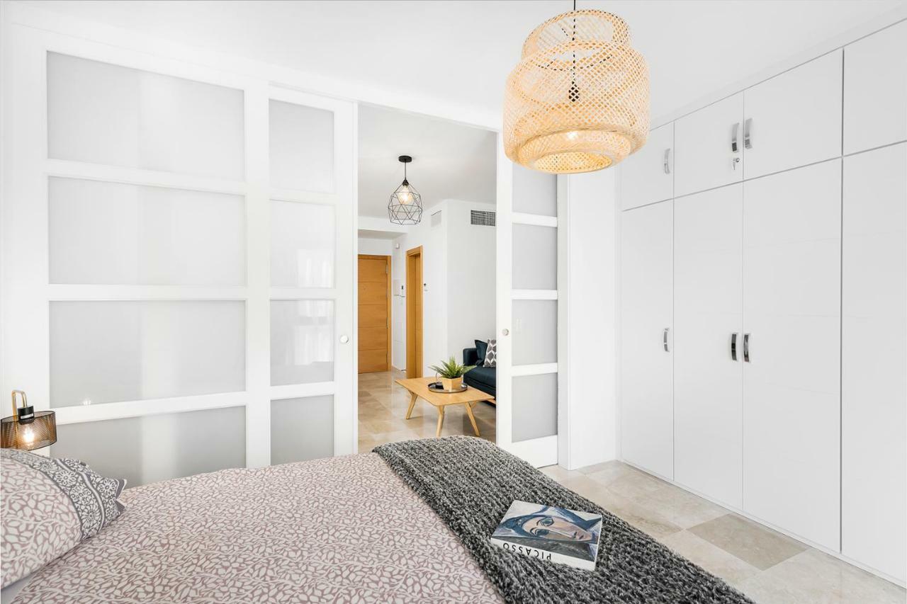 Apartamento Lujo Ancha Del Carmen Málaga Eksteriør billede
