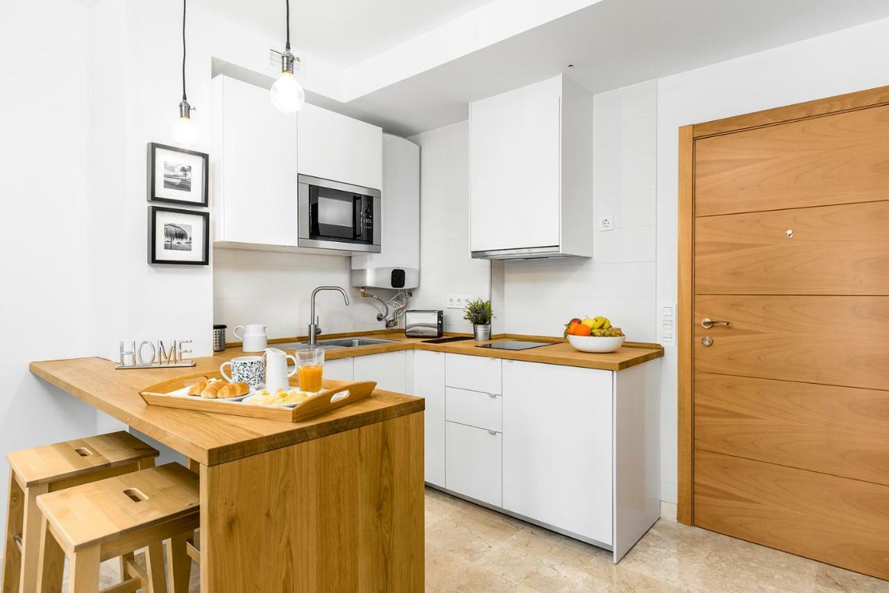 Apartamento Lujo Ancha Del Carmen Málaga Eksteriør billede
